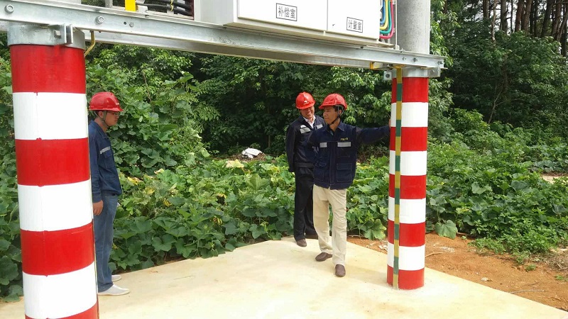 红白立面反光漆 红白立面反光漆